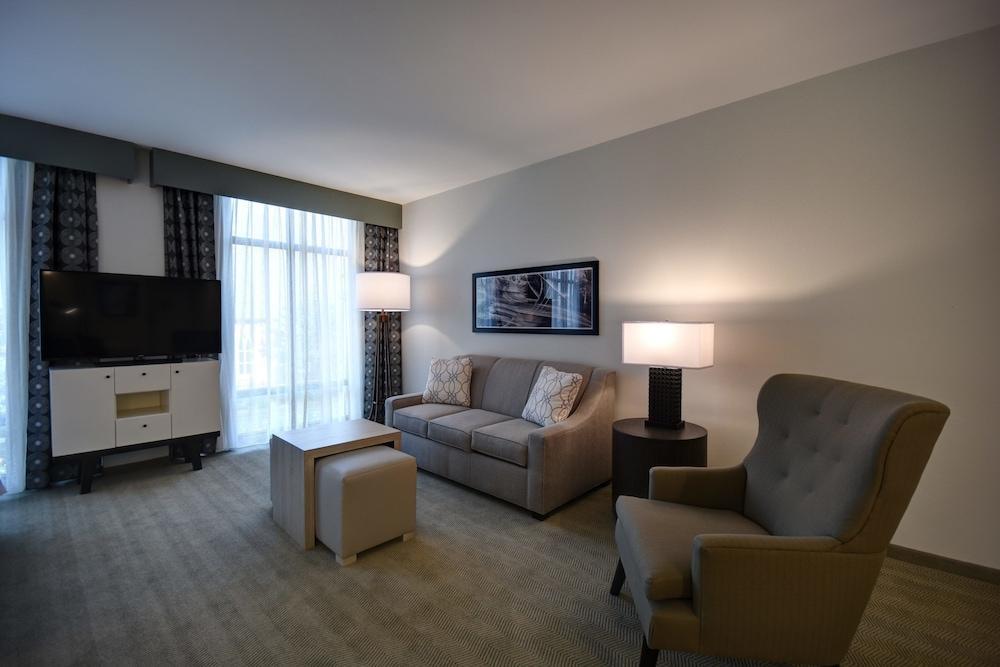 Homewood Suites By Hilton Greenville Downtown Εξωτερικό φωτογραφία